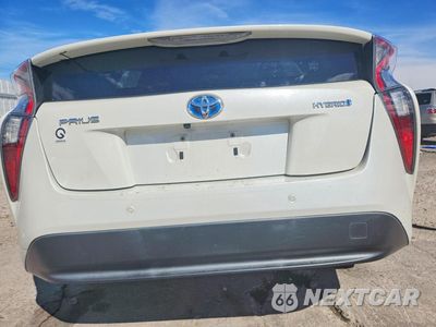 Zdjęcie 6 z 12 samochodu: 2018 TOYOTA PRIUS FOUR VIN:JTDKARFU7J3546671 - miniatura