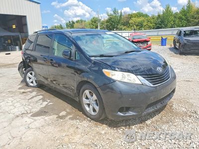 Czwarte zdjęcie samochodu z boku: 2011 TOYOTA SIENNA LE VIN:5TDKK3DC5BS047047 - miniatura