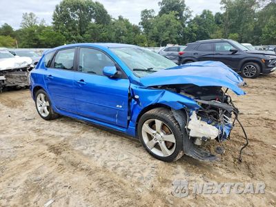 Czwarte zdjęcie samochodu z boku: 2005 MAZDA 3 HATCHBACK VIN:JM1BK143X51296949 - miniatura