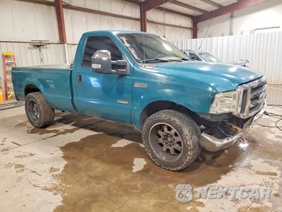 Czwarte zdjęcie samochodu z boku: 2005 FORD F250 SUPER DUTY VIN:1FTSF20P15EC42130 - miniatura