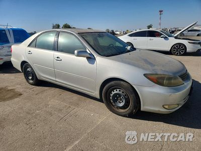 Czwarte zdjęcie samochodu z boku: 2004 TOYOTA CAMRY SE VIN:4T1BE32K84U910807 - miniatura