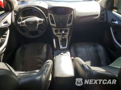 Zdjęcie 8 z 12 samochodu: 2013 FORD FOCUS SE VIN:1FADP3K22DL132944 - miniatura