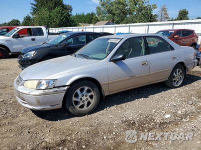 2001 TOYOTA CAMRY LE 4T1BG22K61U028552 - główne zdjęcie licytacji z USA - miniatura
