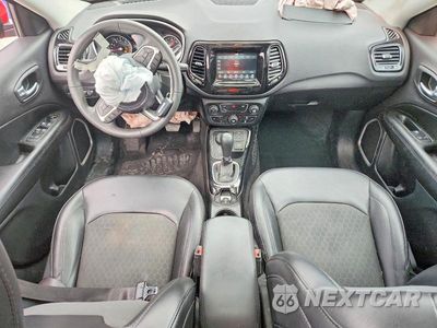 Zdjęcie 8 z 13 samochodu: 2019 JEEP COMPASS LATITUDE VIN:3C4NJDBB7KT753992 - miniatura