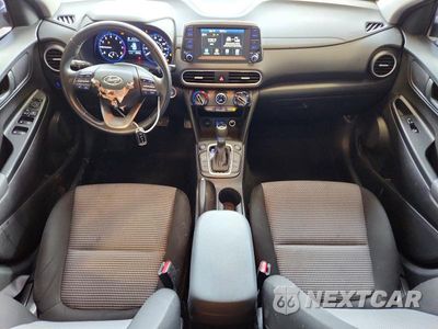 Zdjęcie 8 z 14 samochodu: 2021 HYUNDAI KONA VIN:1GCEC14X35Z108660 - miniatura