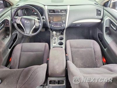 Zdjęcie 8 z 12 samochodu: 2013 NISSAN ALTIMA 2.5 VIN:1N4AL3AP8DC170707 - miniatura