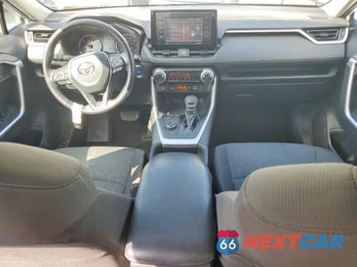 Zdjęcie 8 z 14 samochodu: 2020 TOYOTA RAV4 HYBRID XLE VIN:2T3RWRFV8LW072092 - miniatura