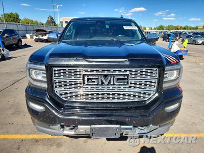 Piąte zdjęcie samochodu w środku: 2017 GMC SIERRA K1500 DENALI VIN:3GTU2PEJ9HG161508 - miniatura