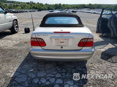 Zdjęcie 6 z 12 samochodu: 2002 MERCEDES-BENZ CLK 430 VIN:WDBLK70G02T107367 - miniatura