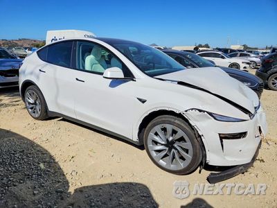 Czwarte zdjęcie samochodu z boku: 2026 TESLA MODEL Y VIN:7SAYGDEE8TF330133 - miniatura