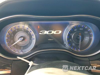 Zdjęcie 9 z 12 samochodu: 2016 CHRYSLER 300 LIMITED VIN:2C3CCAAG6GH343721 - miniatura
