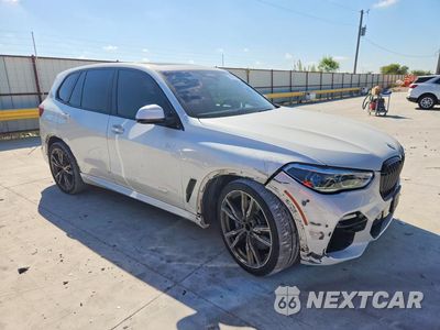 Czwarte zdjęcie samochodu z boku: 2020 BMW X5 M50I VIN:5UXJU4C04LLE45289 - miniatura