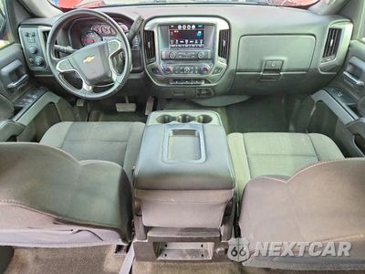 Zdjęcie 8 z 12 samochodu: 2018 CHEVROLET SILVERADO K1500 LT VIN:3GCUKREC9JG283630 - miniatura