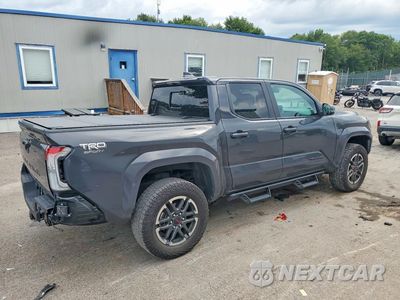 Trzecie zdjęcie samochodu z tyłu: 2024 TOYOTA TACOMA TRD SPORT VIN:3TMLB5JN5RM049526 - miniatura