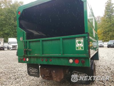 Trzecie zdjęcie samochodu z tyłu: 2014 FORD F550 SUPER DUTY CHIPPER TRUCK VIN:1FDUF5HT2EEA88552 - miniatura