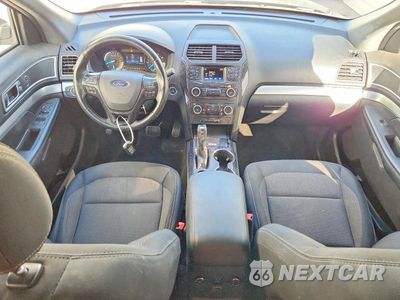 Zdjęcie 8 z 14 samochodu: 2017 FORD EXPLORER XLT VIN:1FM5K7D87HGD12811 - miniatura