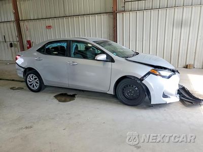 Czwarte zdjęcie samochodu z boku: 2017 TOYOTA COROLLA LE VIN:5YFBURHE1HP712374 - miniatura