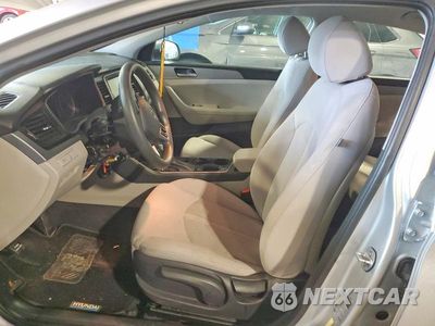 Zdjęcie 7 z 12 samochodu: 2018 HYUNDAI SONATA SE VIN:5NPE24AF8JH722458 - miniatura