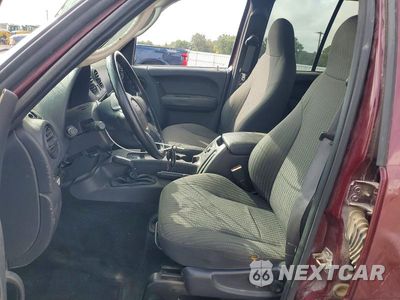 Zdjęcie 7 z 13 samochodu: 2003 JEEP LIBERTY SPORT VIN:1J4GL48K23W594606 - miniatura