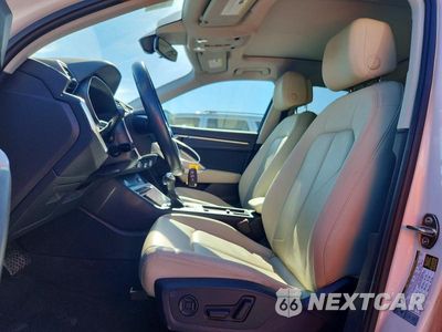 Zdjęcie 7 z 13 samochodu: 2020 AUDI Q3 PREMIUM VIN:WA1AECF36L1114733 - miniatura
