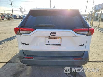 Zdjęcie 6 z 13 samochodu: 2021 TOYOTA RAV4 XLE VIN:2T3W1RFV8MC156272 - miniatura