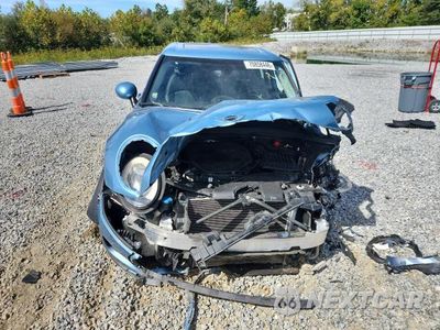 Piąte zdjęcie samochodu w środku: 2017 MINI COOPER CLUBMAN ALL4 VIN:WMWLU1C5XH2C41742 - miniatura