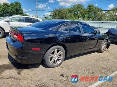 Trzecie zdjęcie samochodu z tyłu: 2013 DODGE CHARGER SE VIN:2C3CDXBG8DH639351 - miniatura