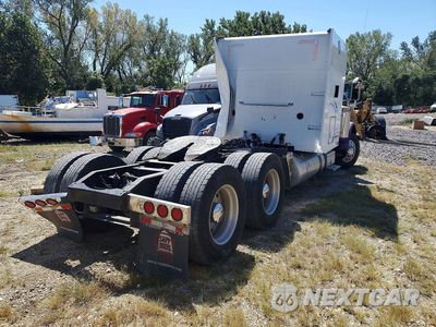 Trzecie zdjęcie samochodu z tyłu: 1998 PETERBILT 379 SEMI TRUCK VIN:1XP5DR9X5WD453318 - miniatura