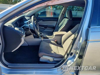 Zdjęcie 7 z 12 samochodu: 2012 HONDA ACCORD LX VIN:1HGCP2F32CA055622 - miniatura