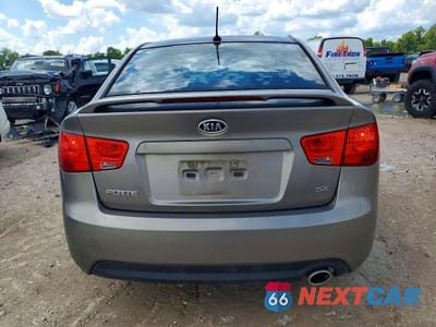 Zdjęcie 6 z 12 samochodu: 2011 KIA FORTE SX VIN:KNAFW4A36B5317213 - miniatura