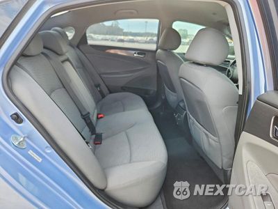 Zdjęcie 10 z 12 samochodu: 2013 HYUNDAI SONATA HYBRID VIN:KMHEC4A41DA071676 - miniatura