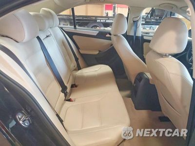 Zdjęcie 10 z 12 samochodu: 2011 VOLKSWAGEN JETTA SEL VIN:3VWLX7AJ6BM328559 - miniatura