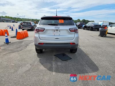 Zdjęcie 6 z 12 samochodu: 2025 JEEP COMPASS LIMITED VIN:3C4NJDCN2ST510759 - miniatura
