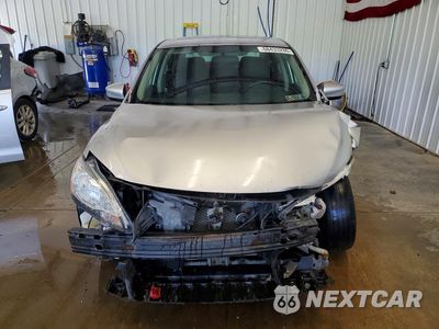 Piąte zdjęcie samochodu w środku: 2015 NISSAN SENTRA S VIN:3N1AB7AP4FY212677 - miniatura