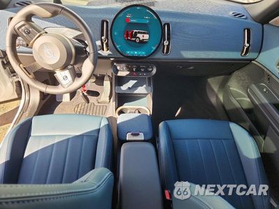 Zdjęcie 8 z 12 samochodu: 2025 MINI COUNTRYMAN S ALL4 VIN:WMZ23GA01S7R50501 - miniatura