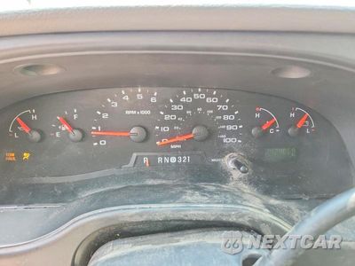 Zdjęcie 9 z 13 samochodu: 2007 FORD E450 BOX TRUCK VIN:1FDXE45S37DB14610 - miniatura