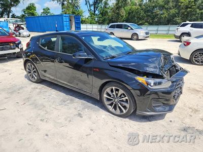 Czwarte zdjęcie samochodu z boku: 2020 HYUNDAI VELOSTER 2.0L PREMIUM VIN:KMHTG6AF0LU032003 - miniatura