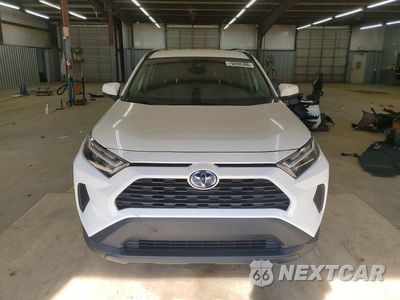 Piąte zdjęcie samochodu w środku: 2022 TOYOTA RAV4 XLE VIN:4T3RWRFV5NU080380 - miniatura