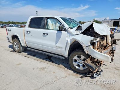 Czwarte zdjęcie samochodu z boku: 2025 RAM 1500 BIG HORN/LONE STAR VIN:1C6SRFFPXSN643801 - miniatura