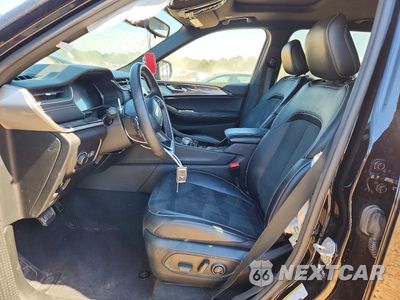 Zdjęcie 7 z 14 samochodu: 2022 JEEP GRAND CHEROKEE L LAREDO VIN:1C4RJJAG4N8548033 - miniatura