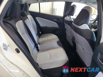 Zdjęcie 10 z 12 samochodu: 2017 TOYOTA PRIUS TWO VIN:JTDKBRFU9H3038922 - miniatura