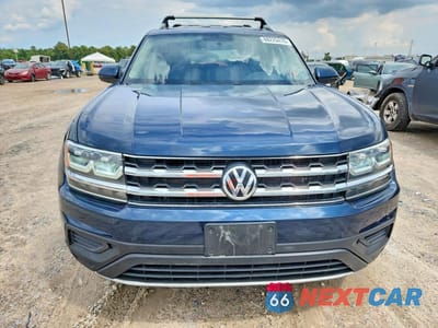 Piąte zdjęcie samochodu w środku: 2018 VOLKSWAGEN ATLAS S VIN:1V2AP2CA5JC598259 - miniatura