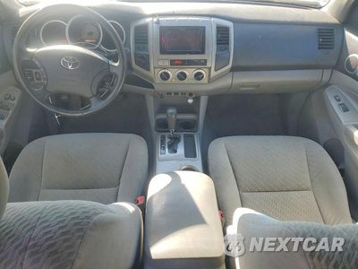 Zdjęcie 8 z 12 samochodu: 2010 TOYOTA TACOMA V6 VIN:5TELU4EN3AZ746375 - miniatura