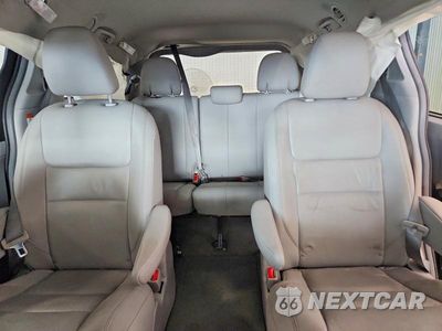 Zdjęcie 10 z 13 samochodu: 2015 TOYOTA SIENNA XLE PREMIUM 7-PASSENGER VIN:5TDDK3DC0FS094792 - miniatura