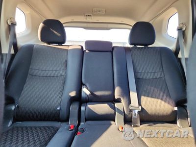 Zdjęcie 10 z 14 samochodu: 2020 NISSAN ROGUE S VIN:5N1AT2MT1LC765096 - miniatura