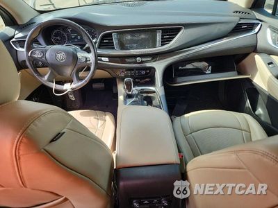 Zdjęcie 8 z 12 samochodu: 2018 BUICK ENCLAVE ESSENCE VIN:5GAEVAKW1JJ275100 - miniatura