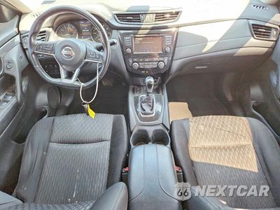Zdjęcie 8 z 14 samochodu: 2019 NISSAN ROGUE SV VIN:JN8AT2MTXKW251883 - miniatura