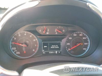 Zdjęcie 9 z 12 samochodu: 2018 CHEVROLET MALIBU LT VIN:1G1ZD5ST0JF182807 - miniatura