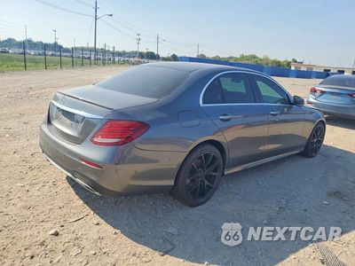 Trzecie zdjęcie samochodu z tyłu: 2019 MERCEDES-BENZ E 300 VIN:WDDZF4JB2KA673453 - miniatura