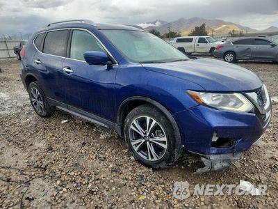 Czwarte zdjęcie samochodu z boku: 2019 NISSAN ROGUE SV VIN:JN8AT2MV0KW399686 - miniatura
